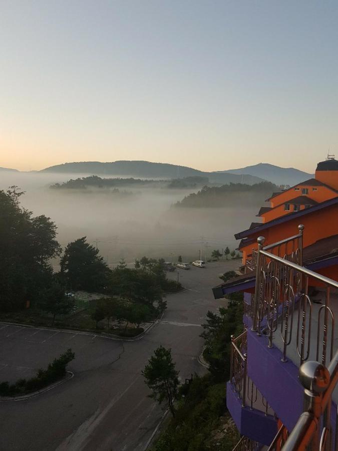 Hyundai Elliot Hotel And Resort Pyeongchang Exteriör bild